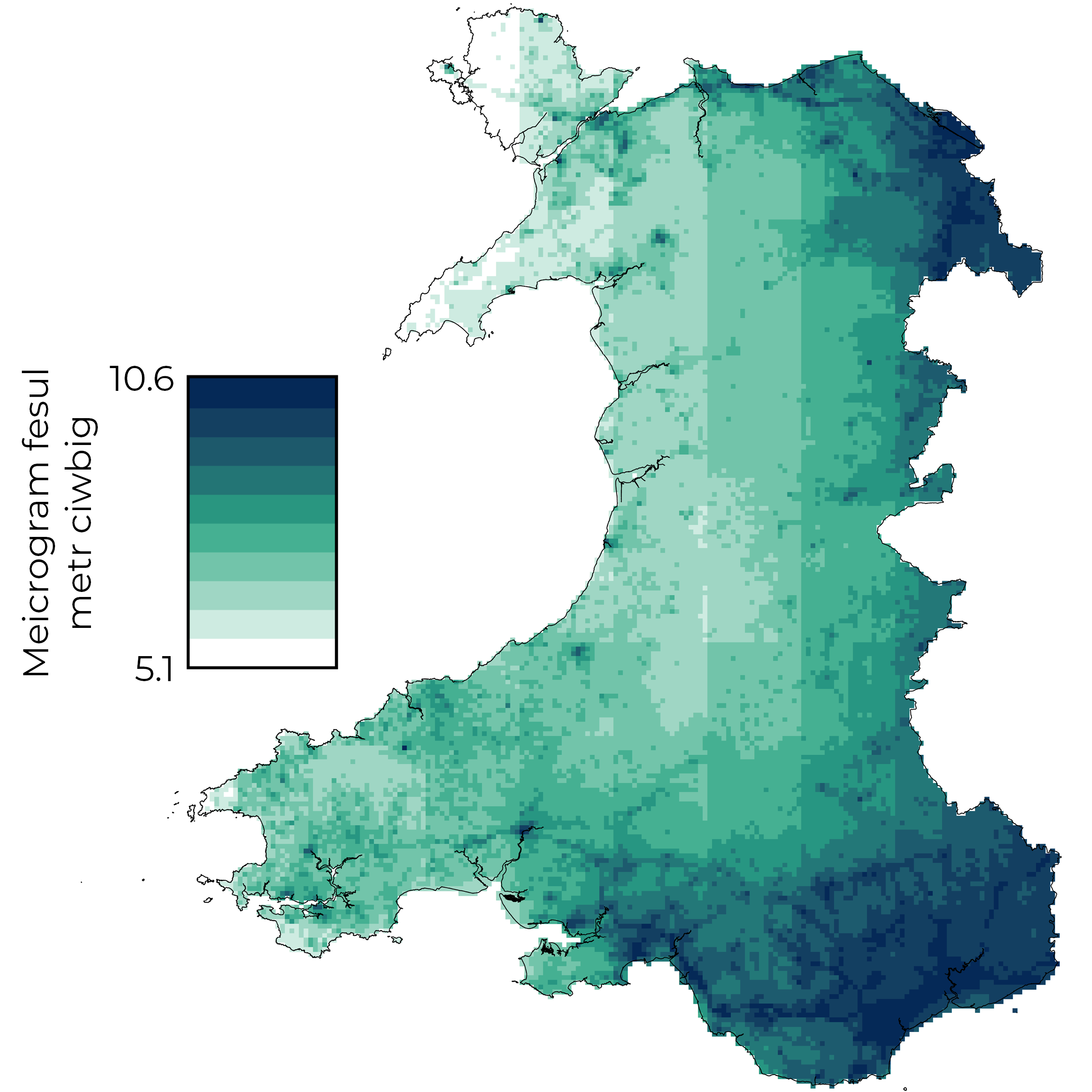 Map o Gymru gyda lliwiau sy’n dangos y crynodiad cymedrig PM2.5 blynyddol, sy’n amrywio o 5.1 i 10.6 meicrogram fesul metr ciwbig. Yn debyg i PM10, mae’r crynodiadau isaf yng nghanolbarth Cymru a gogledd-orllewin Cymru, ac mae’r uchaf yn ne-ddwyrain a gogledd-ddwyrain Cymru yn ogystal ag mewn ardaloedd trefol ac mewn ardaloedd ar hyd y prif ffyrdd. Mewn cyferbyniad â PM10, mae dosbarthiad PM2.5 yn llyfnach, ac mae’n newid yn fwy graddol dros bellter.